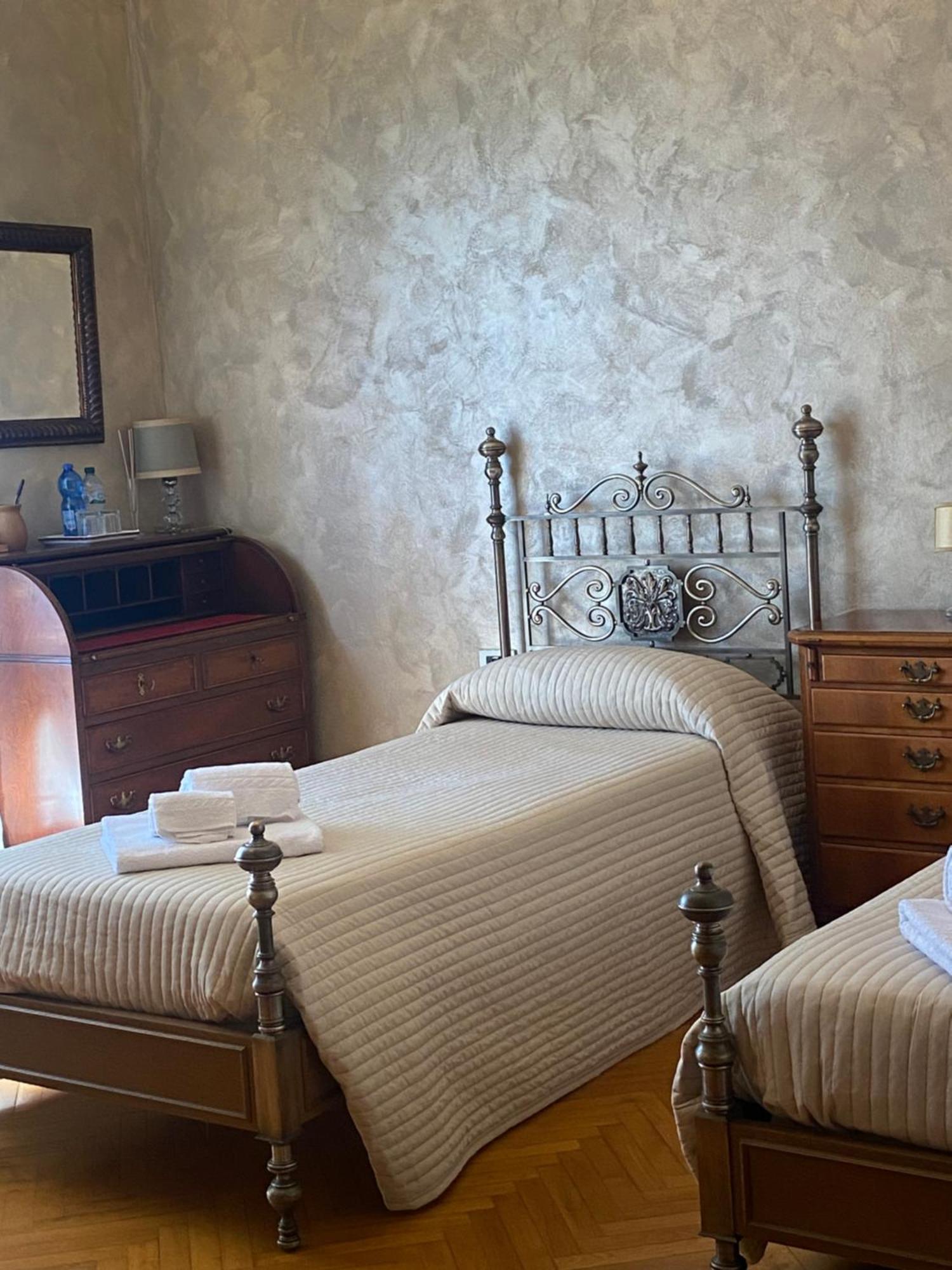Hostal Da Ronald ... A Pian Del Papa Pratovecchio Exterior foto