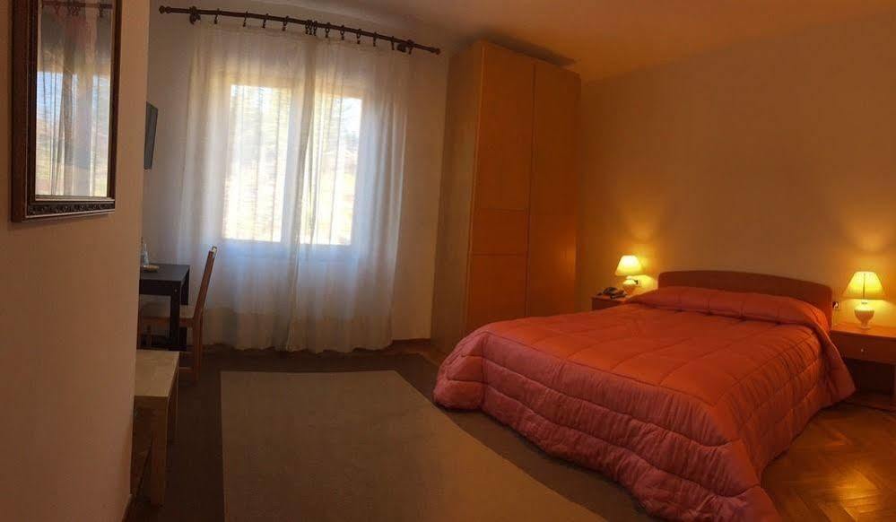Hostal Da Ronald ... A Pian Del Papa Pratovecchio Exterior foto